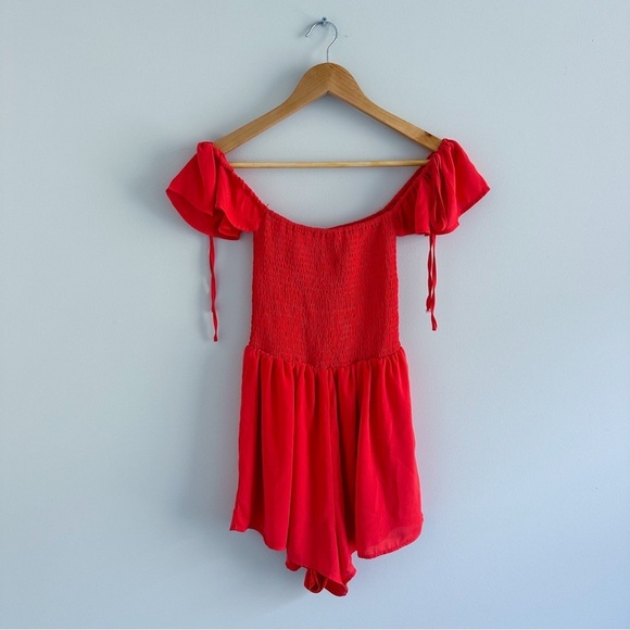 3/$20⚡️ Windsor Red Off The Shoulder Romper Flowy Arm Tie Ring The Alarm Smocked - Picture 2 of 12